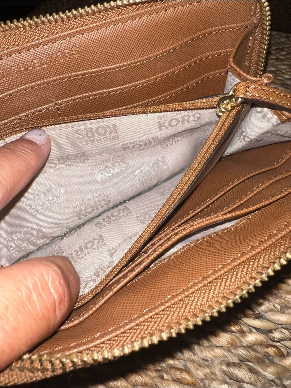 Michael Kors Jet Set Travel Large Leather Wallet - Luggage Brown / Gold